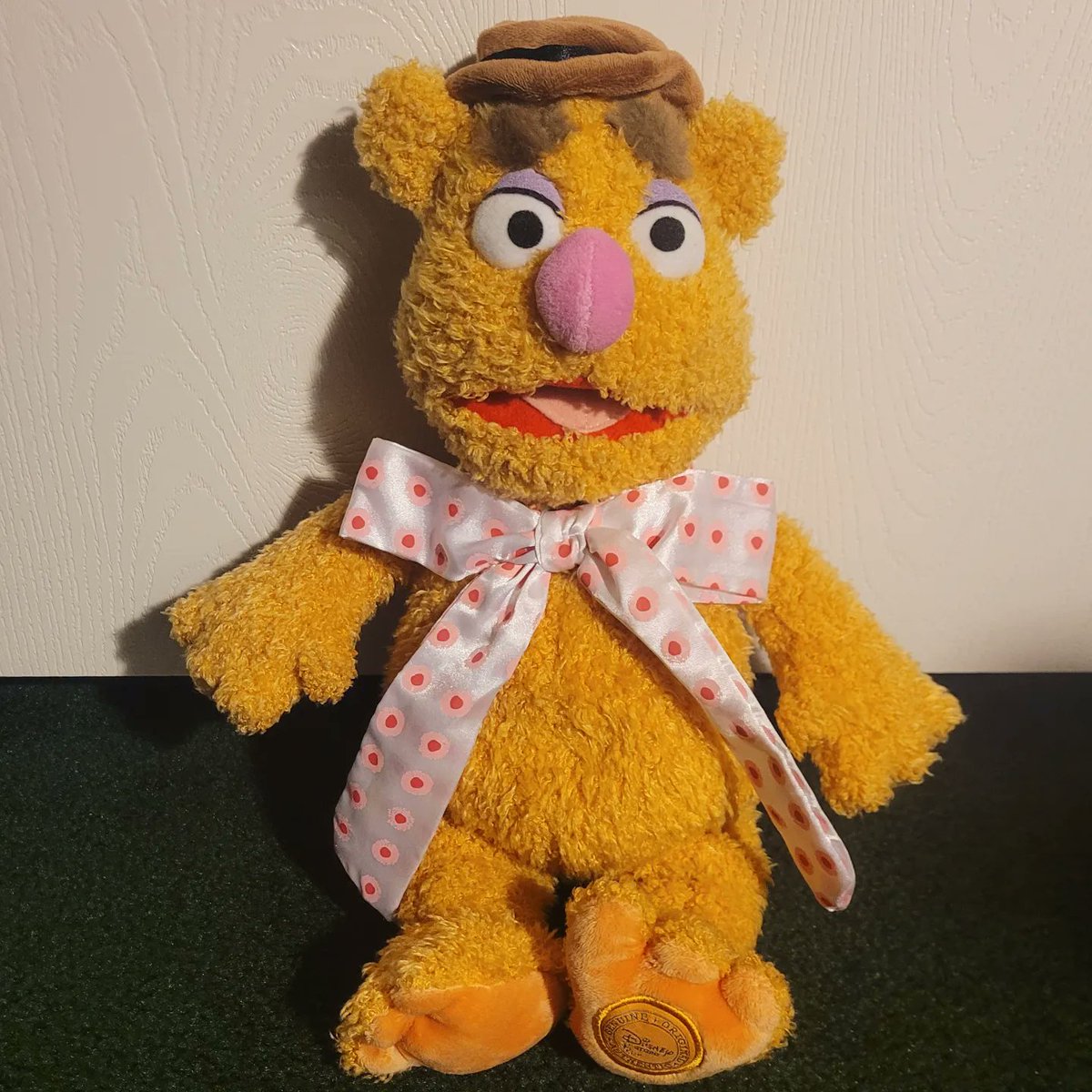 MuppetMaddox's tweet image. Here is a Fozzie Bear plush, made for the Disney Store, from 2011. Learn more about it on my Instagram, @maddoxmuppetmerch.

#muppets #muppetstwt #muppetwt #muppettwt