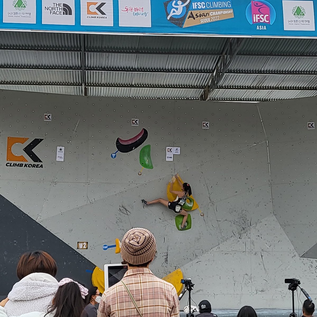 snooje's tweet photo. #IFSCclimbing #asianchampionship https://t.co/XIZQTIZsSh