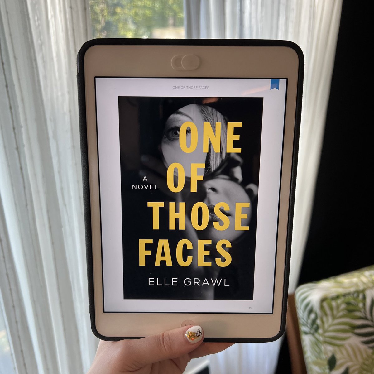 ElaineBuckner's tweet photo. Next up on my TBR list… so excited to jump into @ElleGrawl’s Chicago based psychological thriller! It’ll be out December 1st!
#bookstagram #oneofthosefaces #psychologicalthriller #thrillerbooks #netgalley #bookmail https://t.co/sHgKpWvhLE