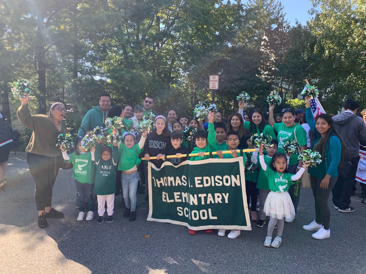 Paul Roncagliolo (@principalr_tae) on Twitter photo It was a great day for a parade last Sunday. Edison families came out with their green! <a href="/PortChesterUFSD/">Port Chester School District</a> It was a great day for a parade last Sunday. Edison families came out with their green! <a href="/PortChesterUFSD/">Port Chester School District</a>