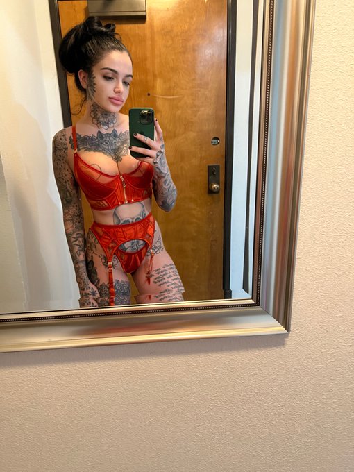 Come spend some time w/me https://t.co/46CYyfwbru
