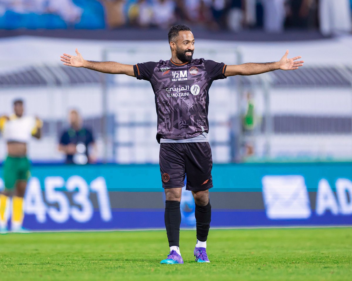almercury's tweet photo. اللهم لك الحمد
ألف مبروك للجماهير الشبابية وشكراً على دعمكم وحضوركم  
سعيد جداً بتسجيلي أول الأهداف مع الليوث 
والقادم أجمل بإذن الله 🤍🤍
#يلا_شباب https://t.co/D15vFT3NUe