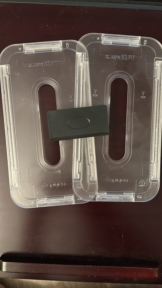 MaskMakingMaven's tweet photo. @SpigenWorld would love 💕 it if you can reuse these screen protector installers. Consider, maybe 🤔, sending a prepaid return label? I still have my @amazon bag to #reuse. 
#saveourocean #reducePlasticWaste #repurpose https://t.co/43KalcxzBy