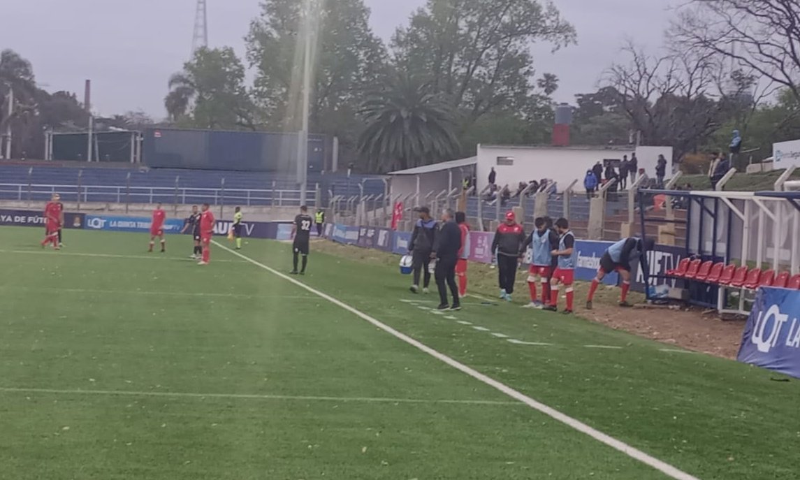 Comenzó el segundo tiempo <a href="/ColonFc/">Colón Fútbol Club</a> 0 Durazno FC 0