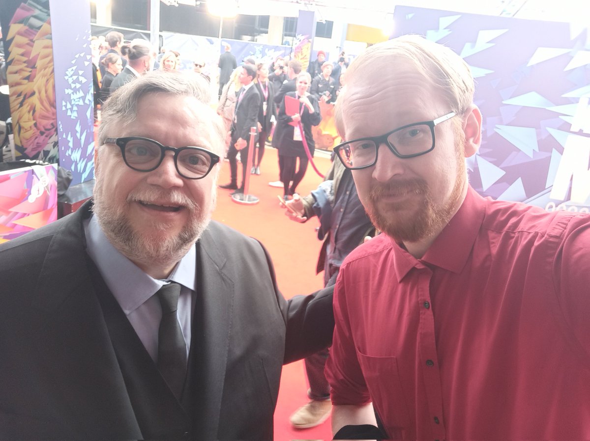 FalcoFlow's tweet photo. #WorldPremiere of #pinnochio , on the #RedCarpet and also talked to the incredibly friendly creator #GuillermoDelToro &amp; #ChristophWaltz  As well as #CateBlanchett #DavidBradley at the #LFF Thanks #LFF2022 and especially @RealGDT for bringing us amazing movies since 2002! #GOAT https://t.co/gMo8F7DfBl