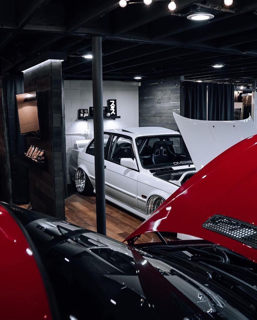 calstanced's tweet photo. Garage Goals 😍 https://t.co/XaX425eIoq