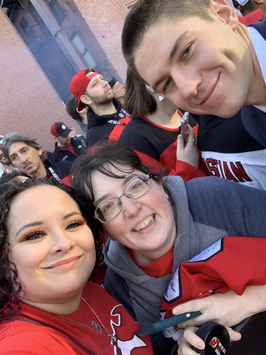 KVDevils's tweet photo. Nate and the Gravy train!  ❤️
#NJDevils https://t.co/ZR41mdZrDd