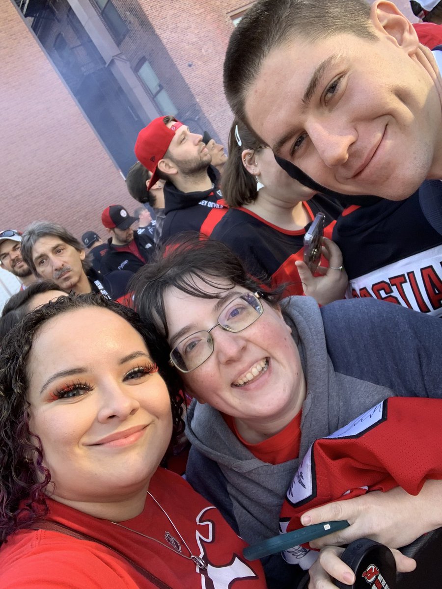 KVDevils's tweet photo. Nate and the Gravy train!  ❤️
#NJDevils https://t.co/ZR41mdZrDd