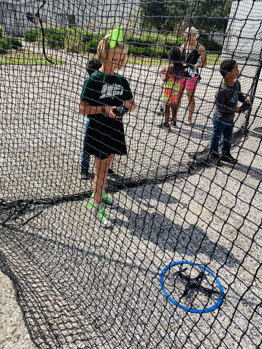 MrsFaustAGP's tweet photo. Thank you @WeAreHAEST for such a wonderful day. Drone flyer and coding mice and KONE ICE! My girl was in heaven! @hgepanthers @Gifted_HCPS https://t.co/N3BXih0qX4