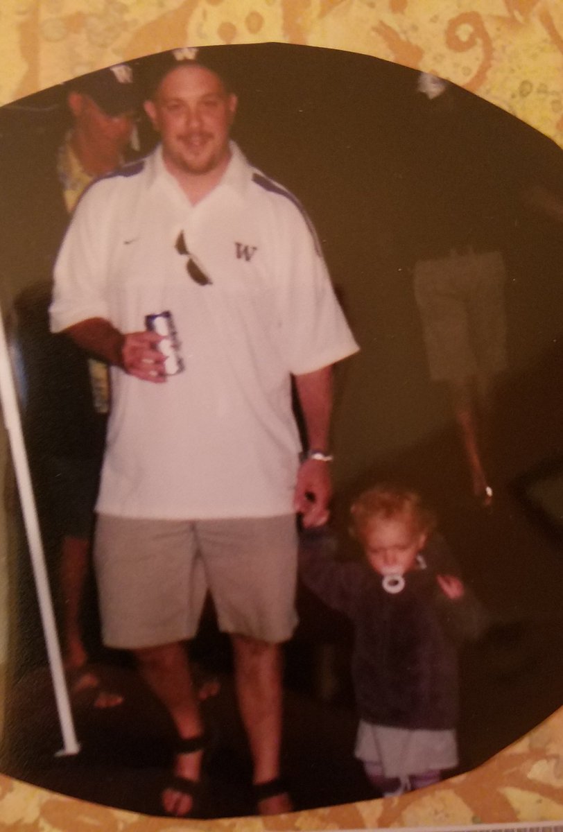 JoshuaTufts's tweet photo. She used to have a binky and he used to have hair. #UncleEd #GoHuskies https://t.co/nJrK8KH6Fe