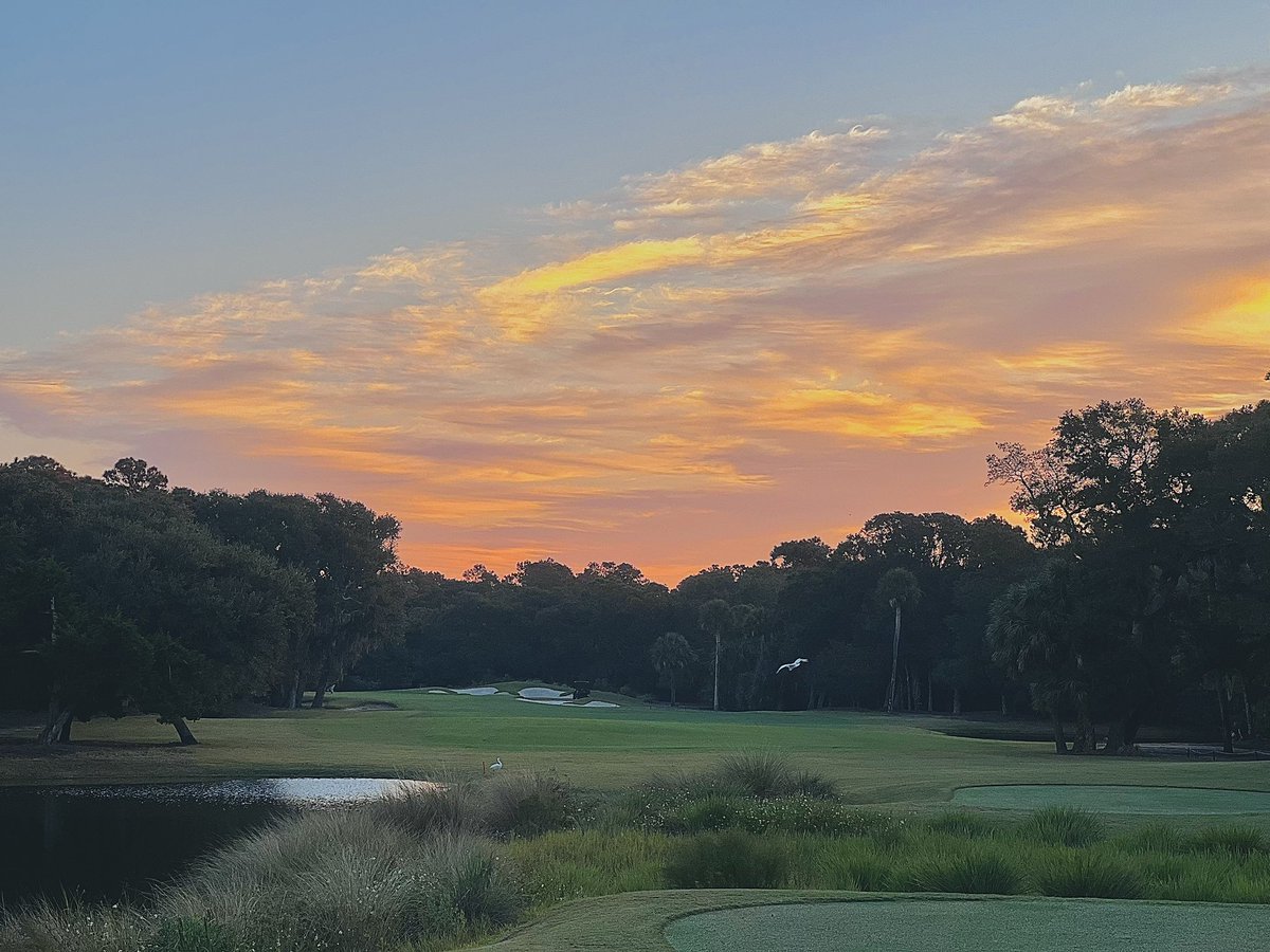 WestonDeanTurf's tweet photo. From sunrise to sunset and everything in between. The views and course conditions were immaculate for our “Shipwreck” Men’s Member Guest Tournament the past few days. Couldn’t  have done it without our amazing staff who put in a lot of hard work to make everything possible! #BHIC https://t.co/ujQoVuLssD