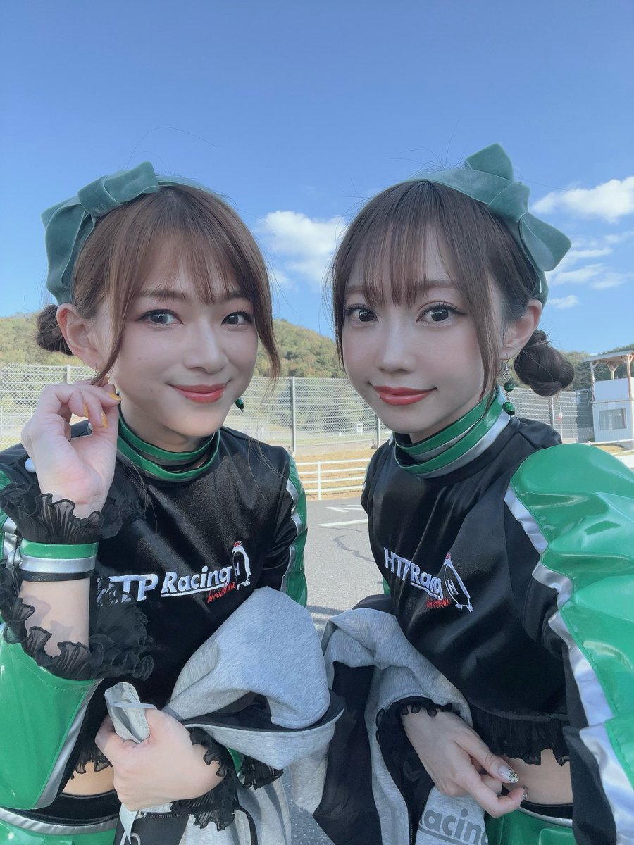 hinano_kido's tweet photo. おはようございます☀
第6戦 スーパー耐久in岡山
いよいよ決勝‼️
111号車はクラス5番手からスタート🏎✨
表彰台目指してがんばります❗️
応援よろしくお願いします🐧💚
#広島トヨペット
#hiroshimatoyopetracing
#htpracing
#スーパー耐久
#s耐
#supertaiky https://t.co/wSDnYysanW