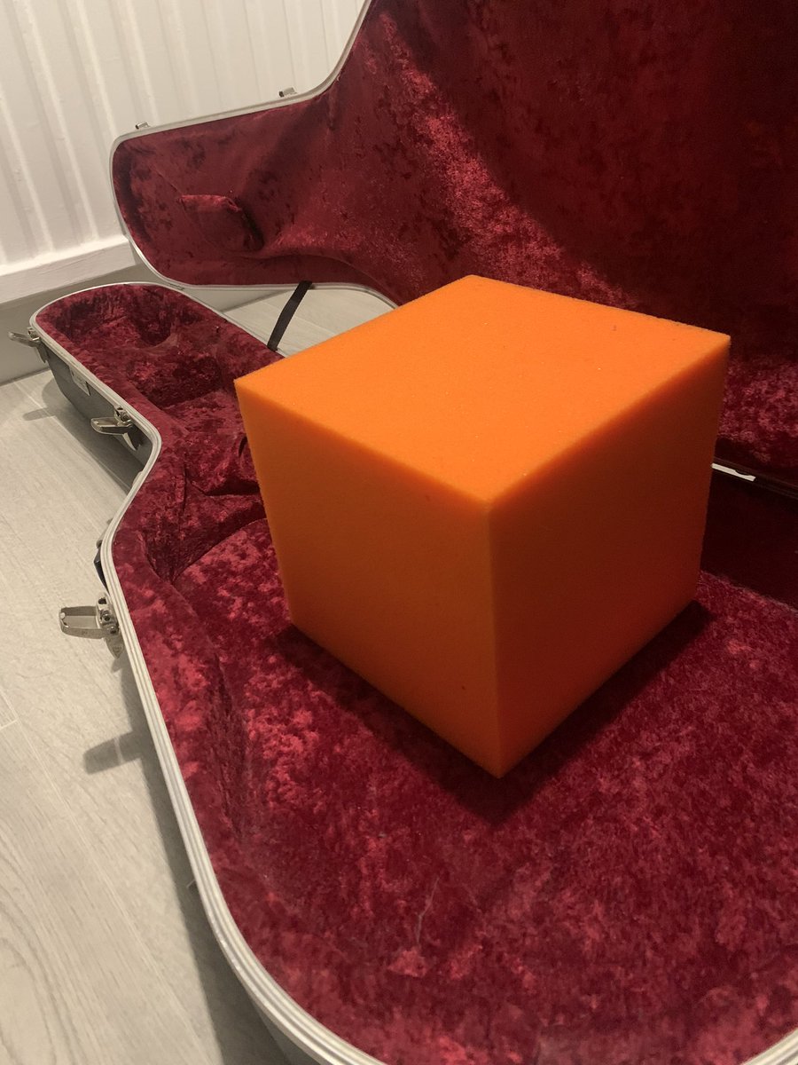 dans200thcube's tweet image. Day 29!
I have found new residence in a guitar case. Very comfy !!
xoxo
Cube 200
@danielhowell #danhowell #danielhowell #werealldoomed #werealldoomedtour #wadtour #doomedtour