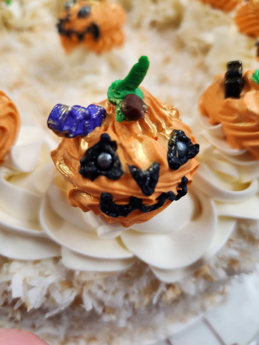 Butterbugs Baked Gds tweet media