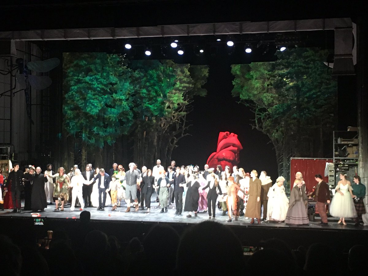 Enchanting, enigmatic, &unsettling, withal poetic & thoughtful #CunningLittleVixen by #StefanHerheim @TheaterWien. 1st premiere at replacement venue @mqwien. Acoustics good, but limited space 4 stage machinery. #GiedrėŠlekytė 👍 intricate score. @melissapetit15 perfectly voiced🦊