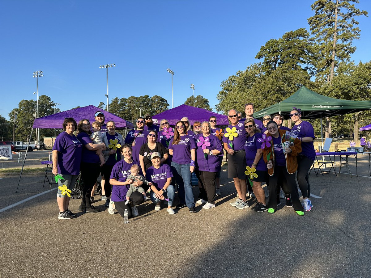 InfinitiWork's tweet photo. We had a great turnout to the Walk to End Alzheimer's! Thank you Infinit-I family for your support. #Walk2EndAlz #showyourpurple #infinitiworkforce https://t.co/rQxgIVM53k