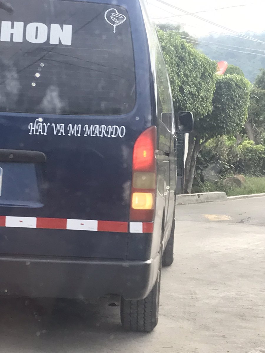 JAJA POR ESO AMO EL SALVADOR