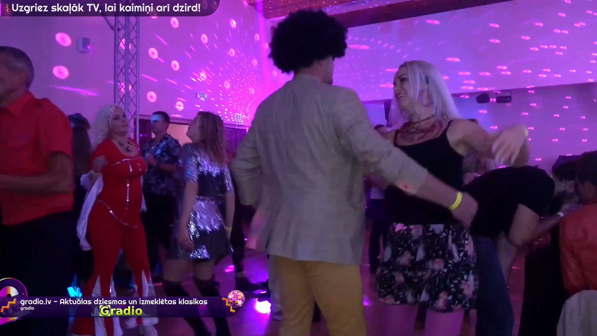 gradiolv's tweet photo. Esam ciemos Tukuma pusē izbaudi DISCO ritmus https://t.co/MTQywAvYdF

#gradiolv #urdtlv #LielāDiscoBalleTumē https://t.co/cdrX8kTFwZ
