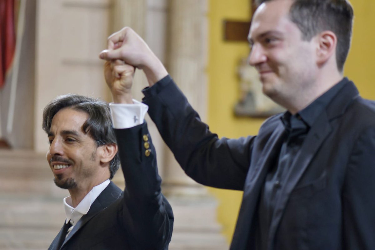 .<a href="/ivanlopezr_dir/">Iván López Reynoso</a> además de ser director, es cantante, un excelente contratenor de hermoso timbre que unifica a su musicalidad impecable un exquisito gusto que imprime en sus interpretaciones. Hoy lo escuchamos junto a el gran pianista Ángel Rodríguez.

📸Rodolfo Issac García.