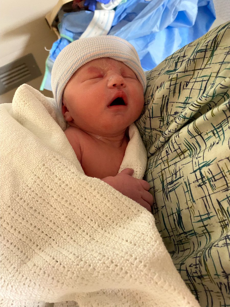 xEdge__'s tweet image. Yesterday my beautiful niece was born, I am now an uncle and couldn’t be anymore thankful. Welcome to the family Hallie Ann Everett. ❤️