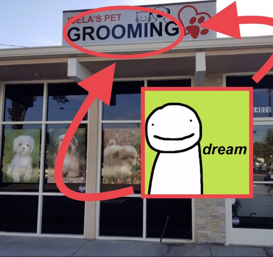 PureAzure2's tweet image. Bruhhh these in real life Dream references are crazy 😳 #dreamisafreak #supportamanduh #supportdream