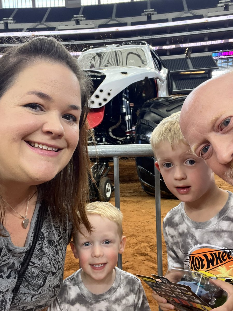 mellyreid's tweet photo. #monsterjam https://t.co/gkoM2mbGma