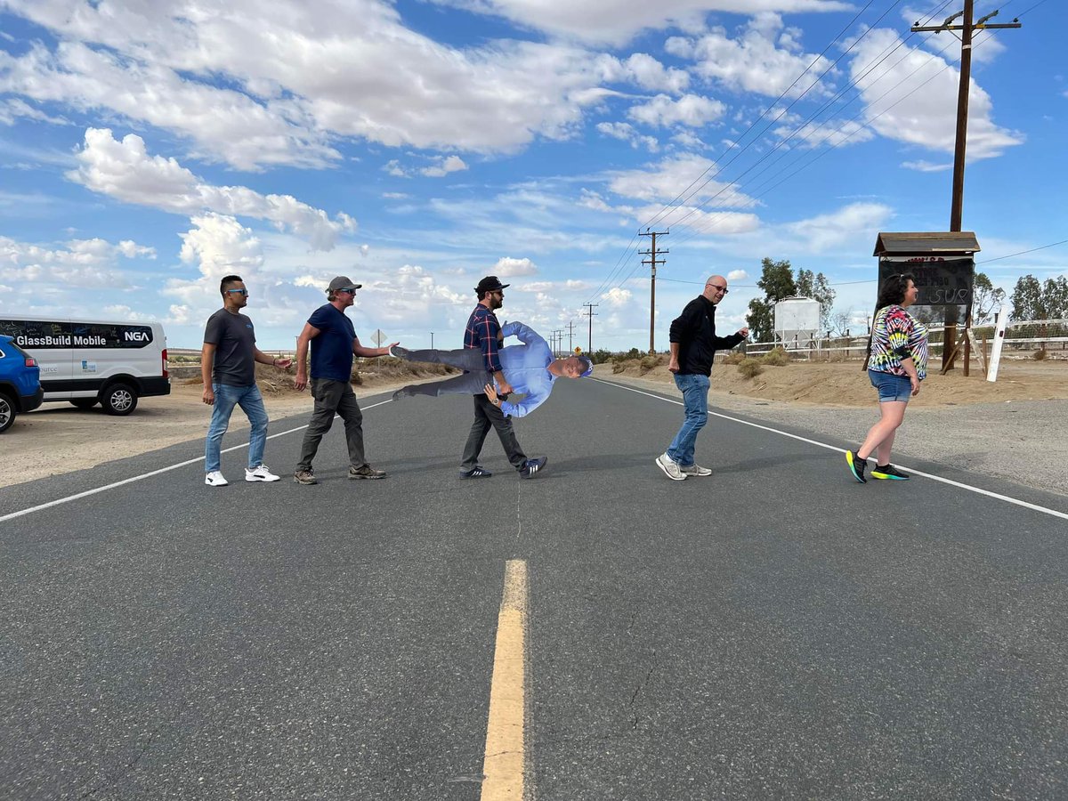 RoweFen's tweet photo. Their very own #AbbeyRoad. 

#GlassBuild
@CRLaurence 
@ICDCoatings 
#DFI
@RoweFen 
@Glas_Pro 
@MaxPSoleSource 
@andrewharing 
#infiniterecycled
#glassbuildroadtrip #glassbuild2022 @GlassBuild https://t.co/kw4mnwNXmP