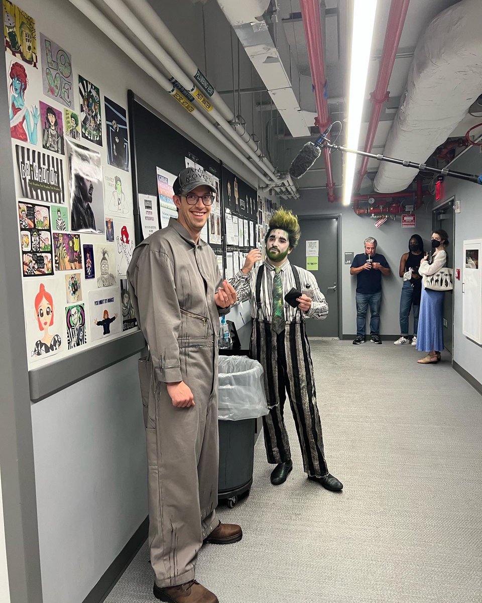 tryguys's tweet photo. 🚨spoiler alert 🚨 

keith debuted on broadway and crushed it. https://t.co/ZYpRIJCo8j https://t.co/6wCUqhKduG