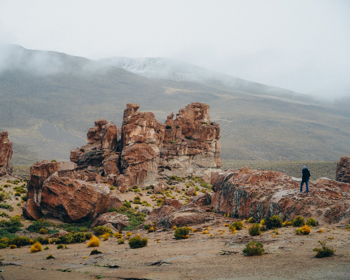 Sxmson's tweet photo. Rock Formations in Chile and Bolivia

#photooftheday #travelphoto #atacama #photography https://t.co/9y5qDiRxsU