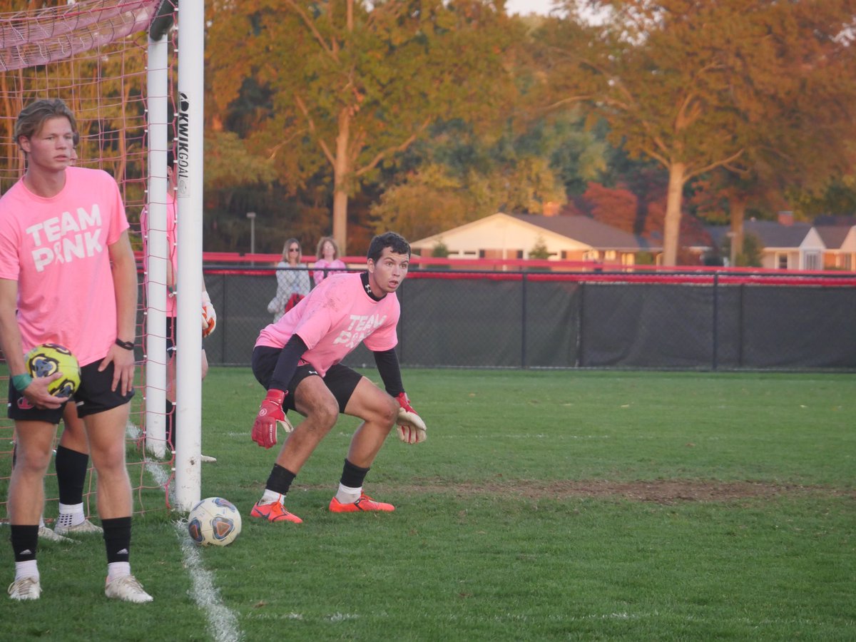 DickinsonMSOC's tweet photo. Focused ⚽️

Game time 6:30 pm against Muhlenberg 

#RollDevs #AllDevilsRise #RISE https://t.co/vvkbf2zsKI
