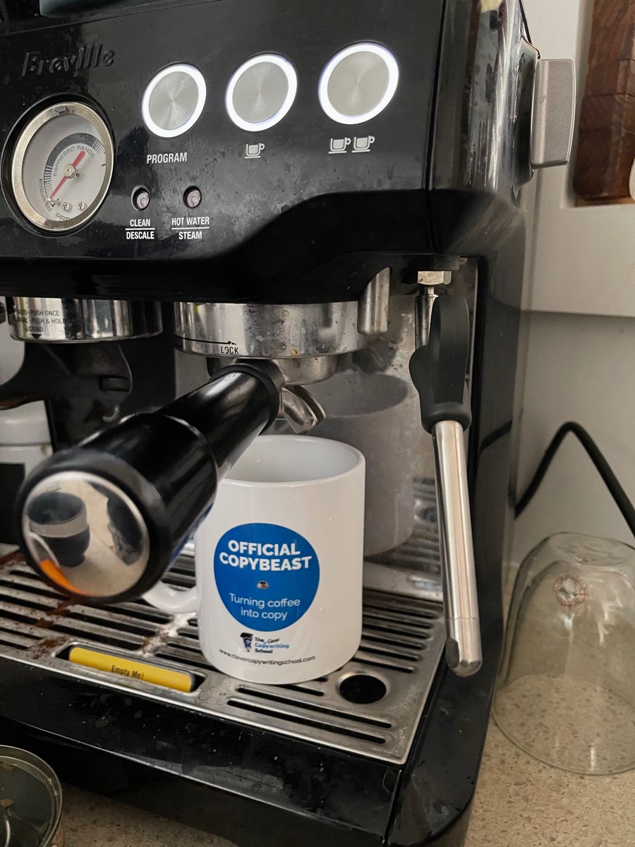 jodadi_o's tweet image. Post #copycon2022 recovery starts with a coffe in the sun. 
An amazing 2 days thanks to @KateToon &amp;amp; @CopywritingSch but now I need to recharge 😍😍