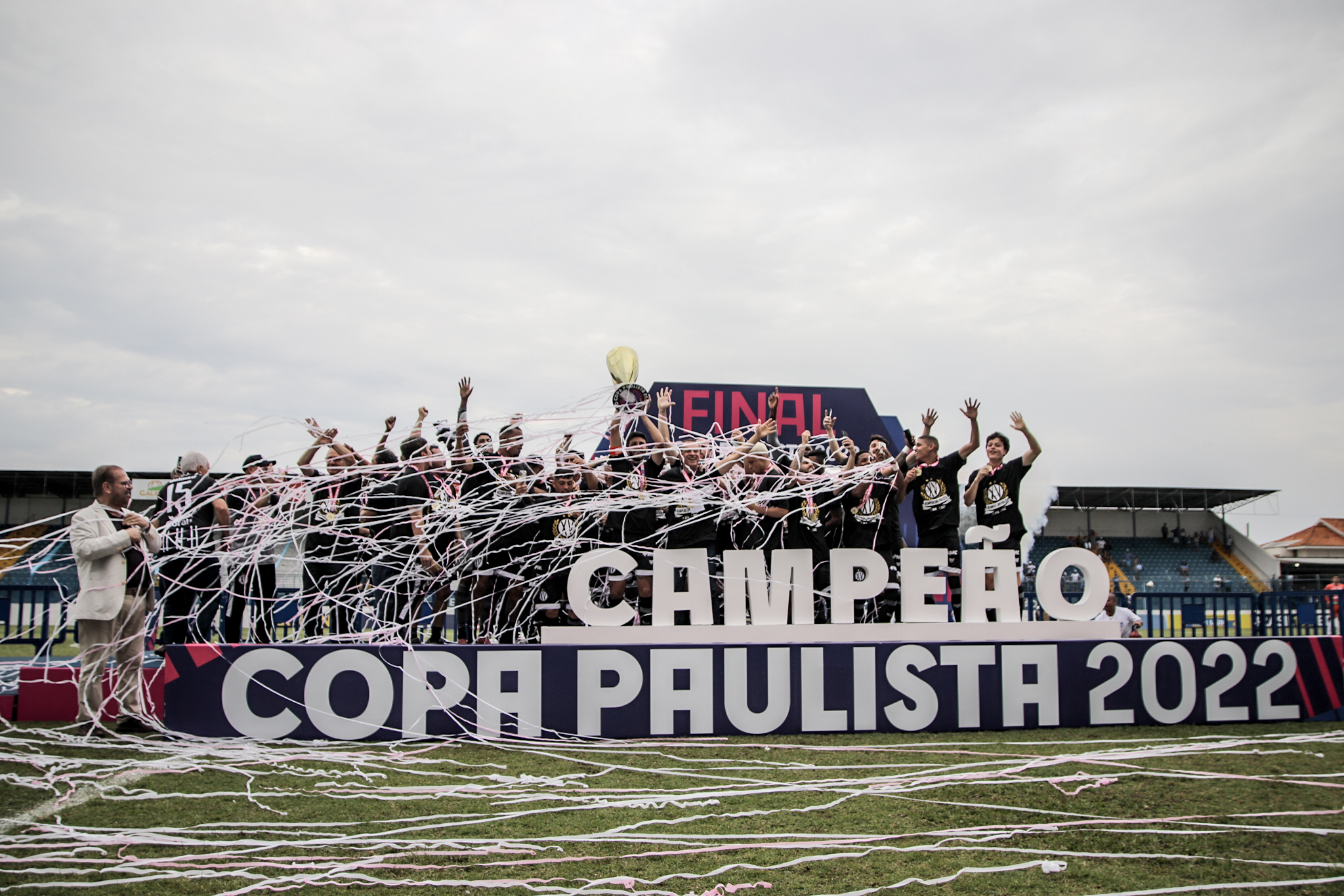 Paulistão on X: "ESPORTE CLUBE XV DE NOVEMBRO! 🏆🏆 O XV de Piracicaba e é  o campeão da Copa Paulista 2022! #FutebolPaulista #CopaPaulista 📷José Luis  Silva e Matheus Dahsan/Ag. Paulistão https://t.co/a5IKI3mPxx" /
