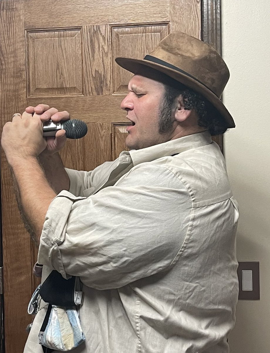 FloydFrye's tweet photo. @adamcarolla if I shoot a squirrel in my house do I get best John Popper costume? https://t.co/Lm8r8HXcDj