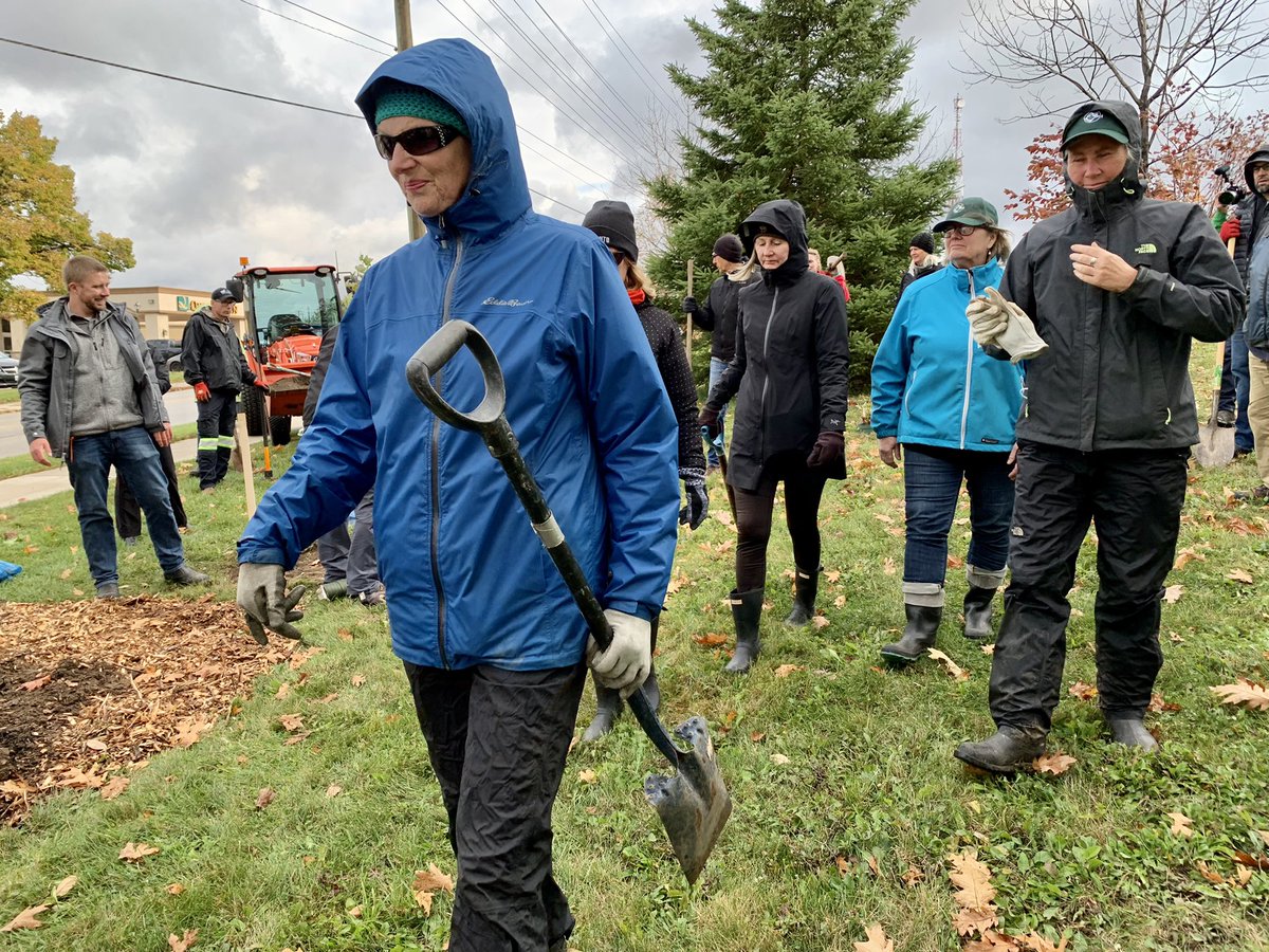 SelwynJHicks's tweet photo. Although the weather wasn’t great today, there was a great turnout this morning at the @GreyCounty admin building. Today was the first step in the plan to plant 5 million trees in Grey County by 2050. #climatechangeactionplan #trees https://t.co/i0alkaGxEn