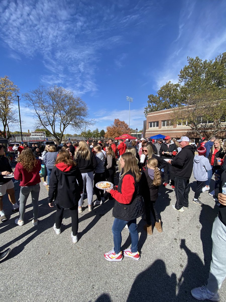 SCStorm_WBB's tweet photo. We love getting the family together with players, parents and alumni! Homecoming fun today, practice fun tomorrow!!🤩😎 
#EmbraceTheProcess https://t.co/L5gNxMMKKk
