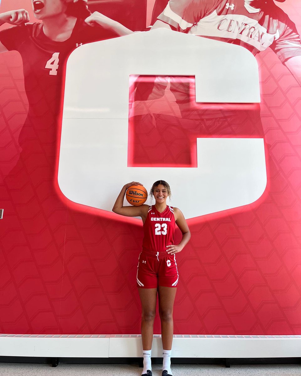 Sierra Moore tweet media