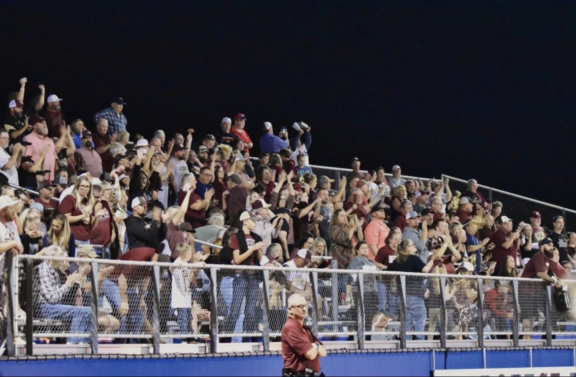 clay_hermes's tweet photo. 2 hours away and the @BoroTuffFB still sold it out!! So appreciative for our UNBELIEVABLE community and fan base https://t.co/2vDdqdLOUO