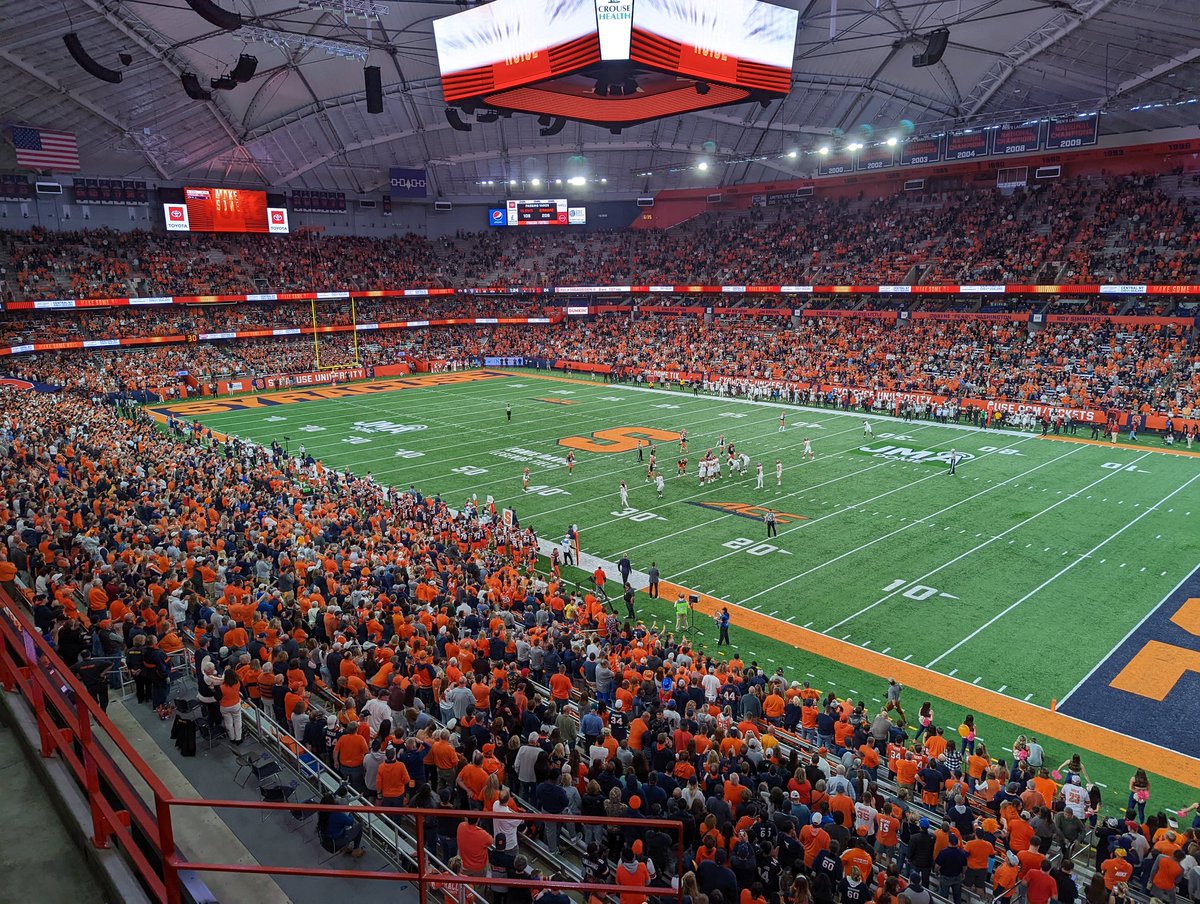 The Orange are going bowling!  And (most of) the sellout crowd stayed till the end!