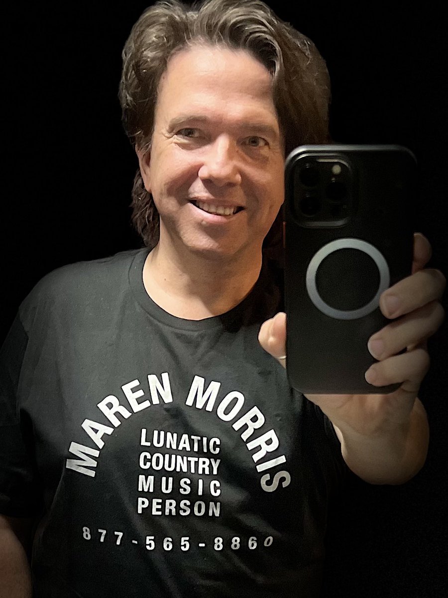 YES! Just got my new <a href="/MarenMorris/">Maren Morris</a> tshirt benefitting <a href="/TransLifeline/">Trans Lifeline</a> &amp; <a href="/glaad/">GLAAD</a>’s #TransGenderMediaProgram! Happy to be an ally to the #trans community AND a #MarenMorris fan!
