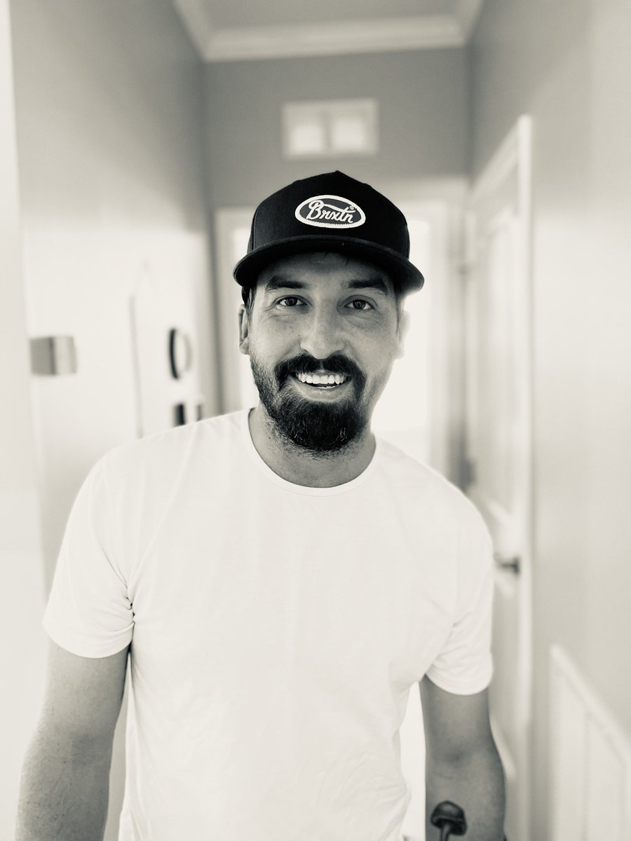 Smiling because tomorrow I get to worship with my friends in Claxton Ga. Then go spend a few days in Nashville working on more new music and I get to hang out at the Dove Awards. Thankful for these opportunities God has given me.