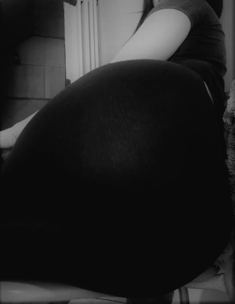 Yoselyn_iw's tweet photo. @PornoCIips Alguien que me dé leche 🤤 https://t.co/adtwY3S8ZL