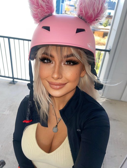 TW Pornstars - Lauren Hunt. Pictures and videos from Twitter. Page 4