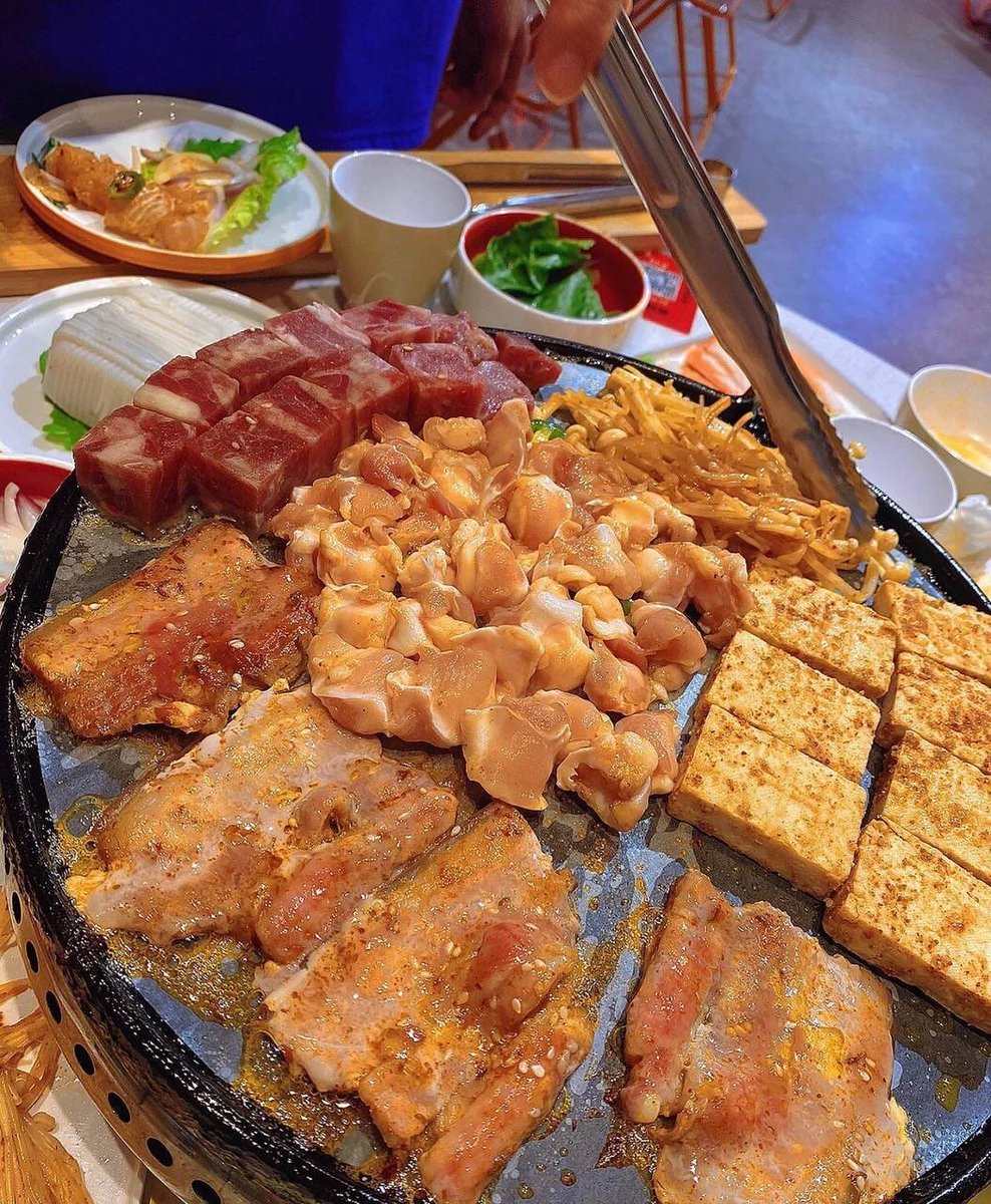 Amysdgg's tweet photo. BBQ after get off work https://t.co/FFQw20IBkV