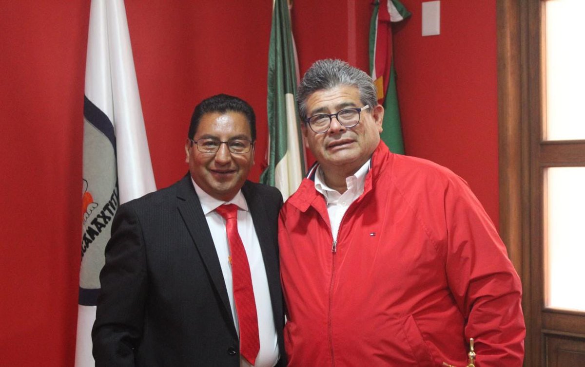 Javier_CasiqueZ's tweet photo. Agradezco las atenciones de mi amigo y pdte municipal de #Ixtacamaxtitlán @SiprianoVazquez, a quien tuve el gusto de acompañar a su #1erInformeDeLabores. Pude constatar el destacado trabajo que  realiza en conjunto con sus funcionarios. Felicidades y ¡que sigan los éxitos! https://t.co/NLR8zsYSyA