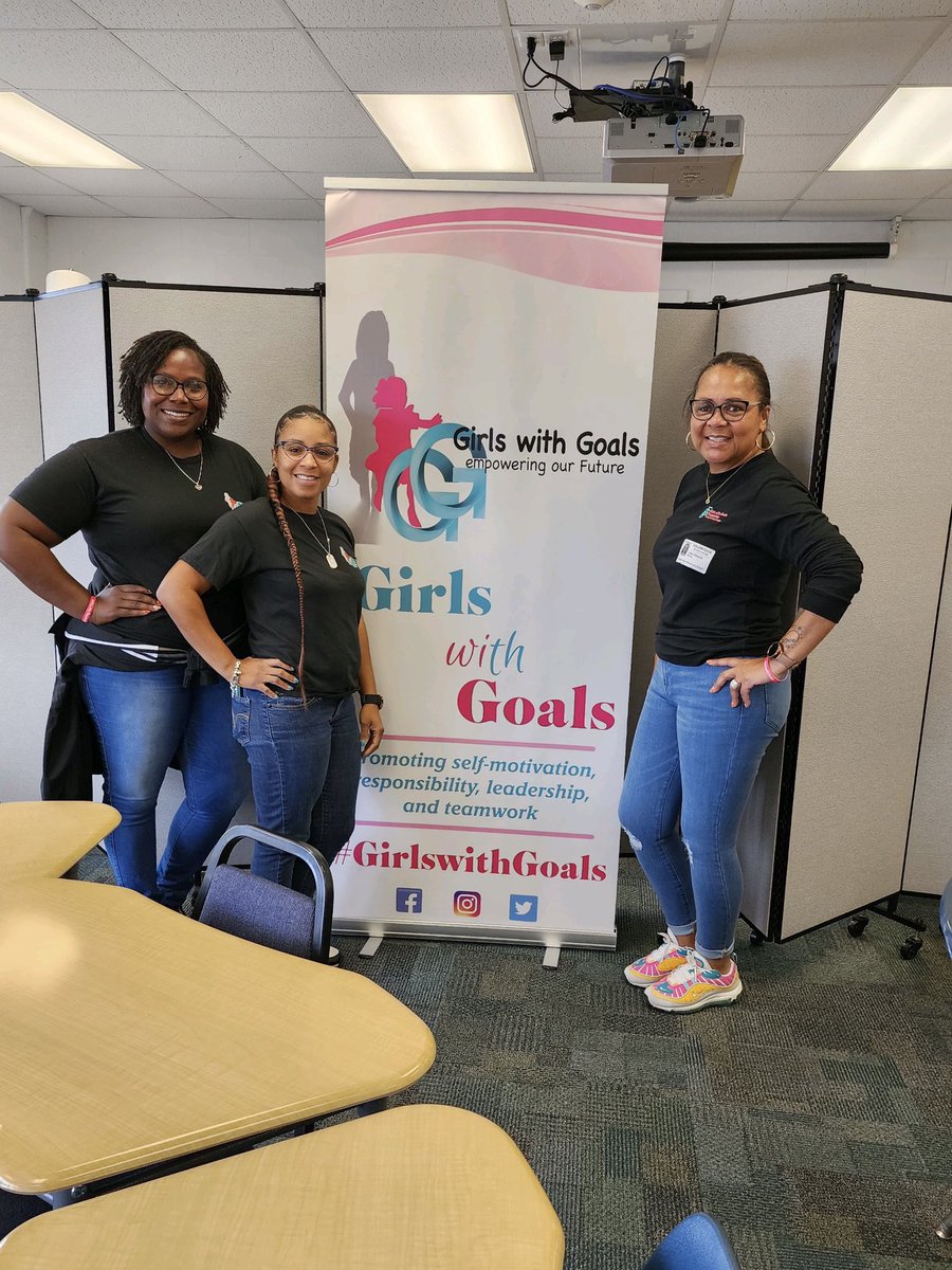 “A mentor is someone who allows you to see the hope inside yourself” -Oprah W.  We appreciate these mentors kicking off Girls with Goals at Bettie F. Williams Elementary this school year! <a href="/TeriBreaux/">Teri Breaux</a>  <a href="/GWGFoundation22/">Girls With Goals Foundation</a>