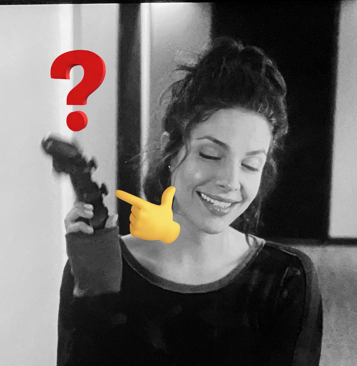 worldbowtome's tweet photo. Right now I am watching The Good Doctor on Netflix.
 About 1:40 in s1:e3 Shaun’s neighbor says that she is playing Uncharted and her controller died. Then she asks if she can borrow some AAA batteries for her controller………..
..
 🤦🏻‍♂️🤦🏻‍♂️🤦🏻‍♂️🤦🏻‍♂️🤦🏻‍♂️😂
@PlayStation https://t.co/ObQ5OvuBNH