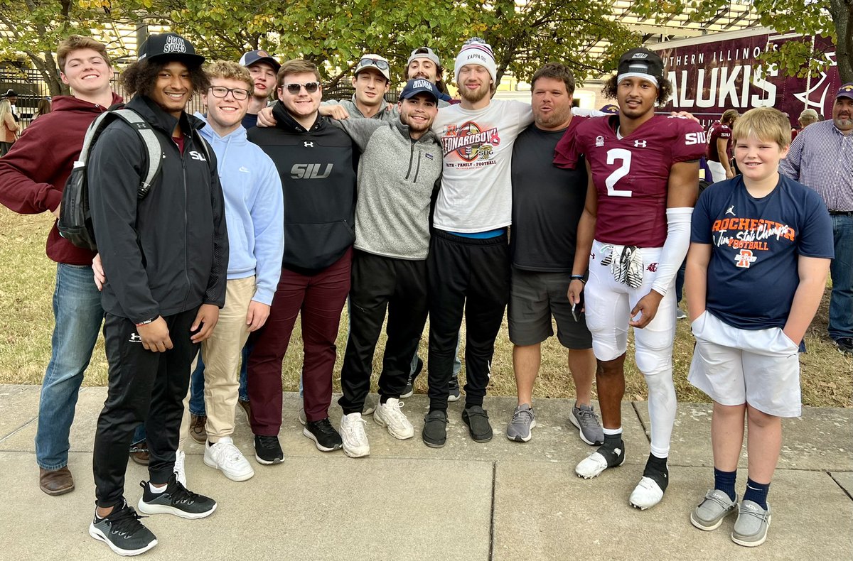 Football fan 22 tweet media