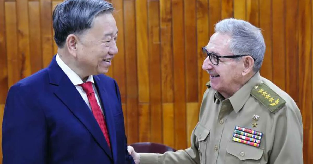 CiberCuba's tweet photo. Reaparece Raúl Castro para recibir a ministro de Vietnam

Leer más: https://t.co/HtxwRXclGn #Cuba #CiberCuba https://t.co/5cnoZ1OIta