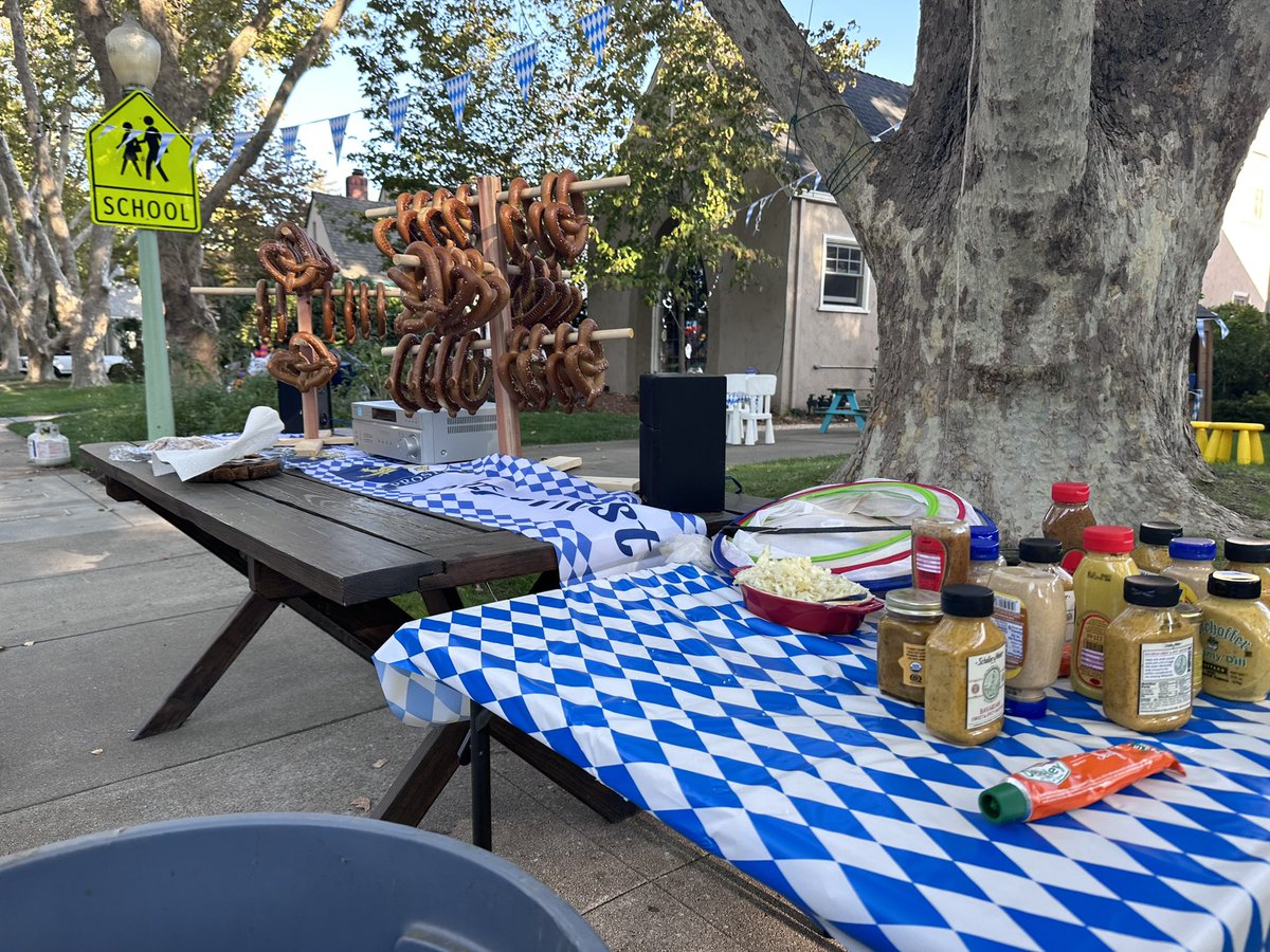 kfippin's tweet photo. The block is back at it again fir Octoberfest!! #BestBlock https://t.co/NCPA1VLrwC