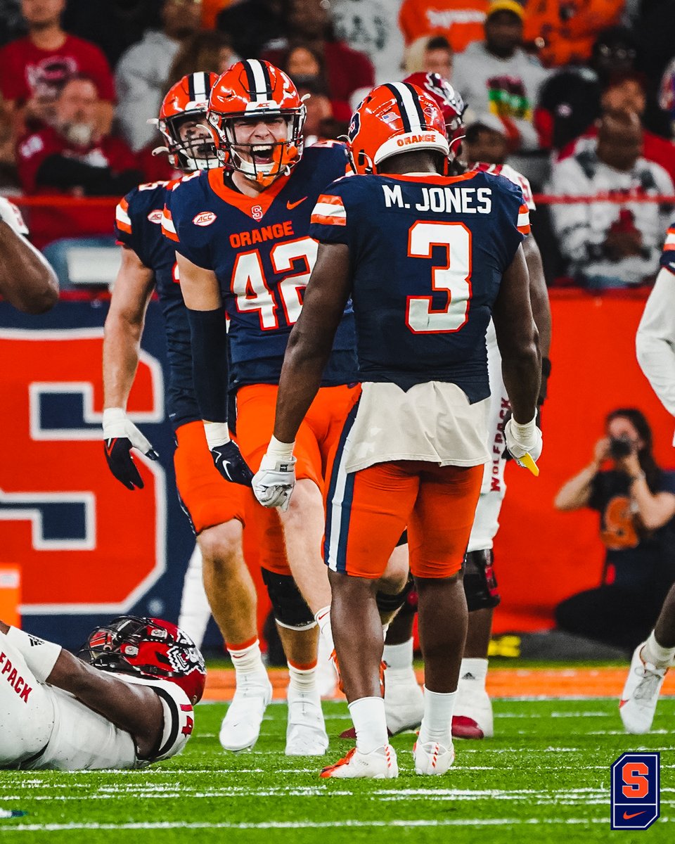 CuseFootball's tweet photo. That unbeaten feeling. https://t.co/jshLPn1sCu